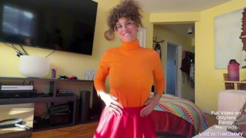 The Best Friends Mother Fuck Around With Her Dick